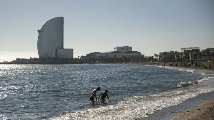 la-hausse-du-niveau-de-la-mer-s’accelere-:-quel-avenir-pour-barcelone-?