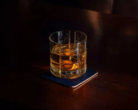les-secrets-de-fabrication-des-meilleurs-whiskies-du-monde